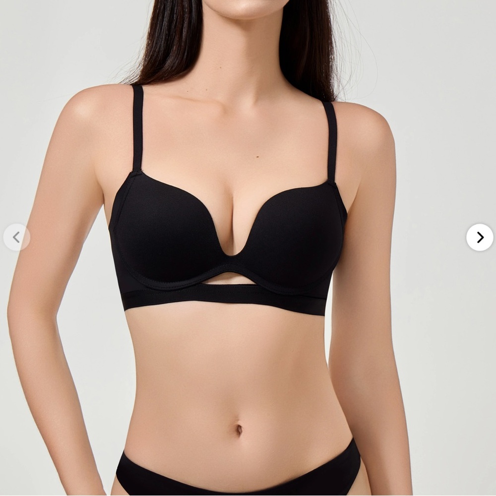 Cherrie’s Elegant Black Women's Push Up Bra